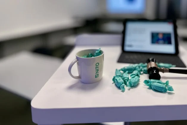 Kaffekopp og karameller