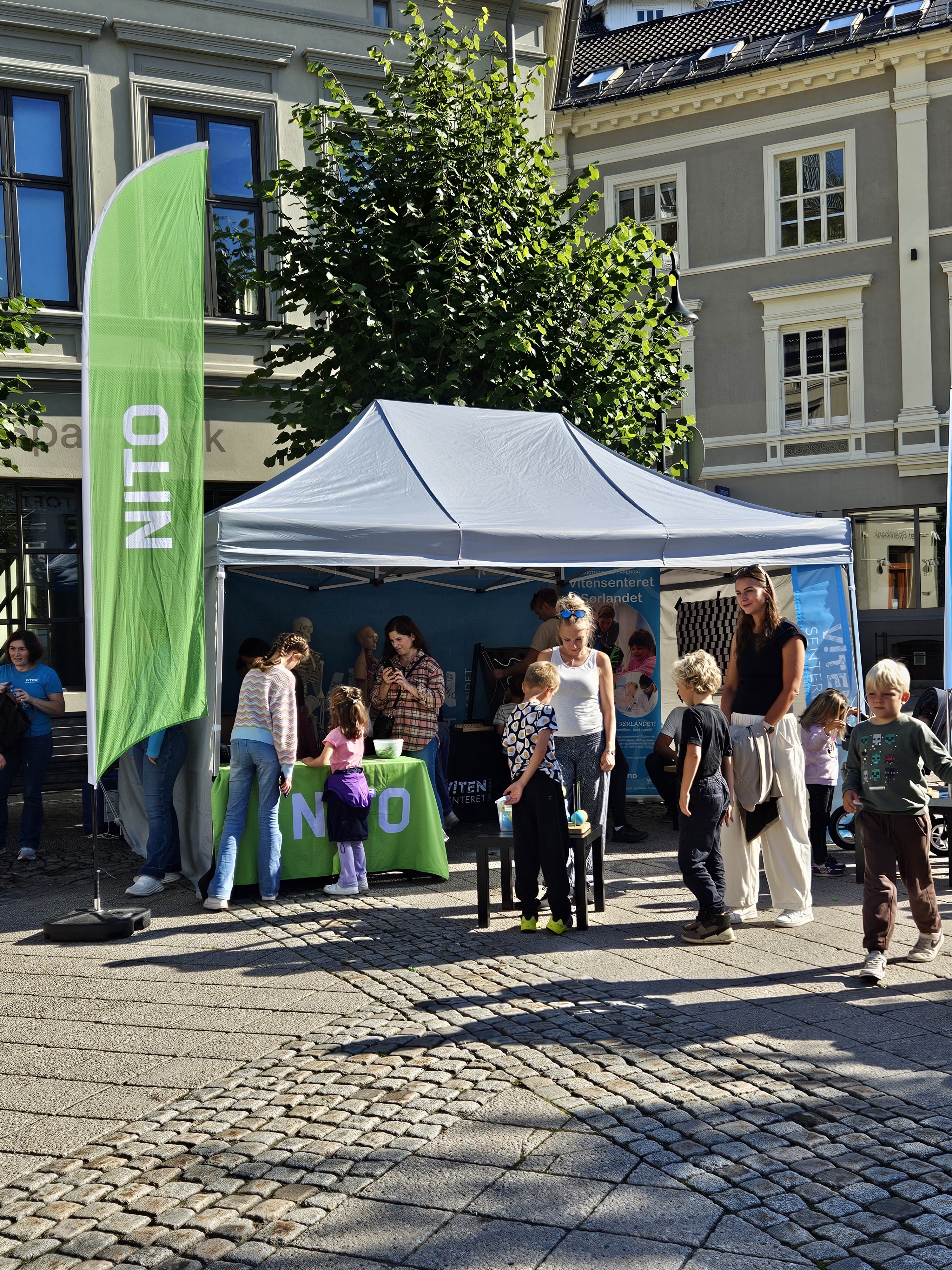 Forskningstorv med stand fra Arendal