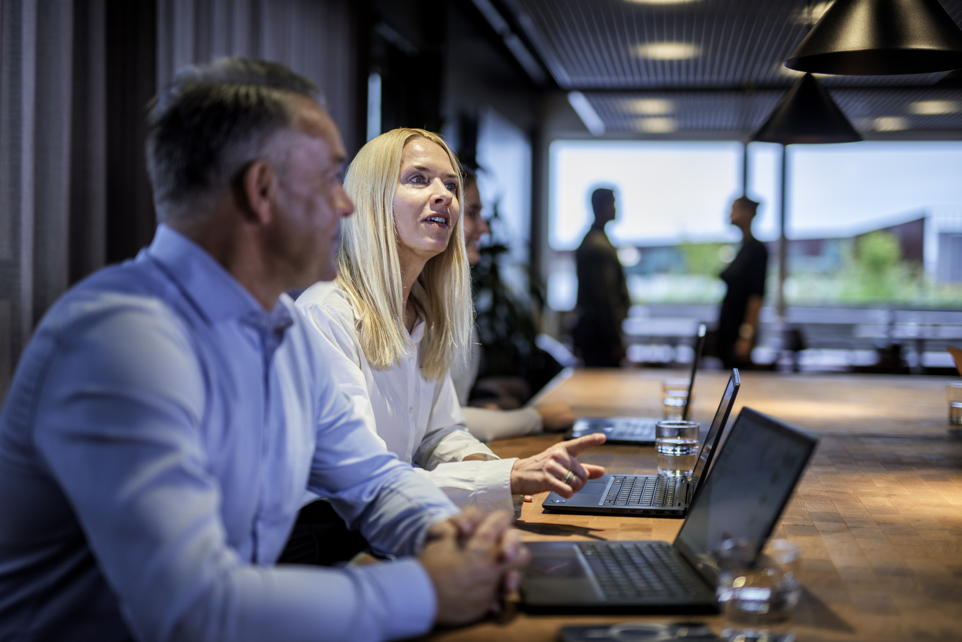 Arbeidstakere i møte om virksomhetsoverdragelse - rettigheter ved salg av virksomhet