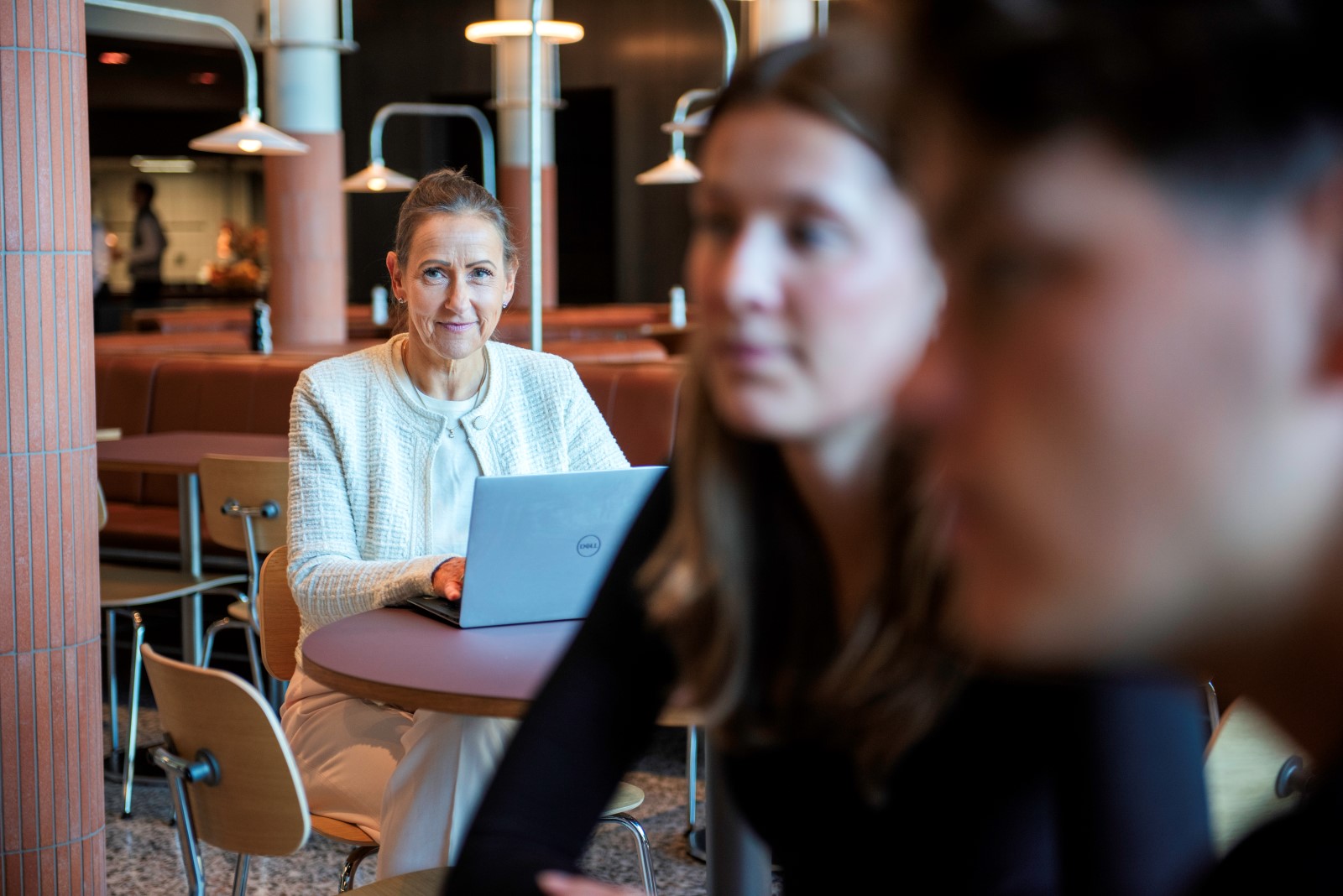 Profesjonell veiledning om konkurranseklausul - rettigheter og plikter ved jobbskifte